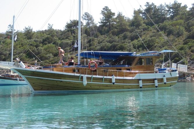 Bodrum Sunset Private Boat Tour + 1 Glass Free Champagne - Tour Overview