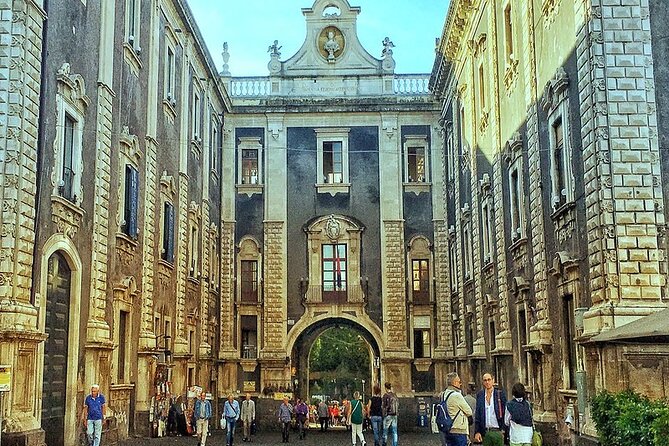 CATANIA WALKING TOUR 2 Hours Multilingual (Historic Center) - Additional Tips