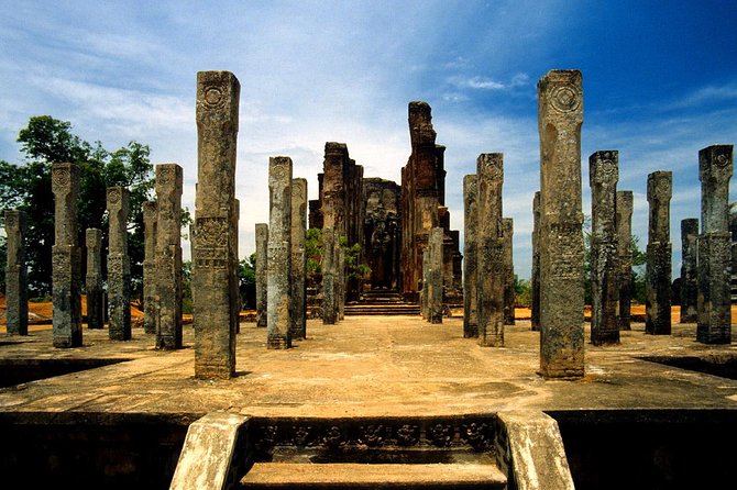 Day Excursions To UNESCO City ANURADHAPURA From Colombo - Tour Details