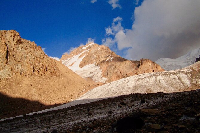 Day Hiking to Bogdanovich Glacier - Safety Precautions