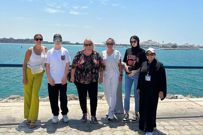 From Dubai: Abu Dhabi Sheikh Zayed Mosque + Presidential Palace - Additional Information