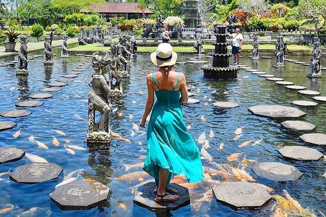 Gates of Heaven & Hidden Gems: Bali Insta Tour - Pickup Points and Additional Fees