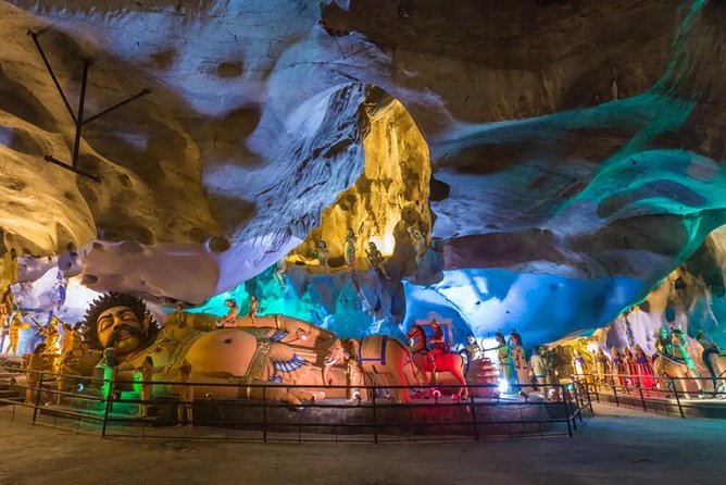 Genting Highlands With Batu Caves Day Tour Sharing Basis - Frequently Asked Questions