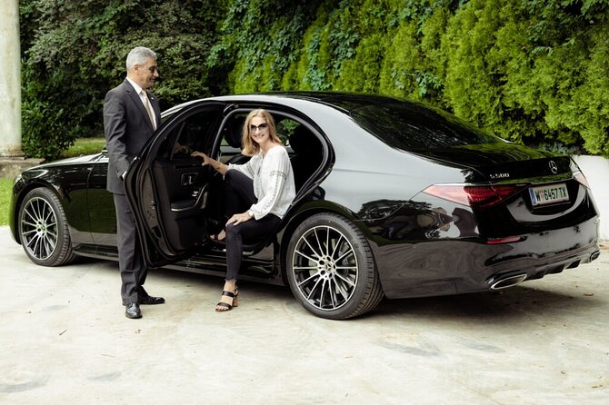 Grand City Private Tour With a Visit to St. Stephens Cathedral - Tour Overview and Pickup Points