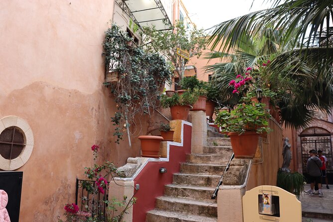 Guided Walking Tour in Chania - Accessibility and Participation
