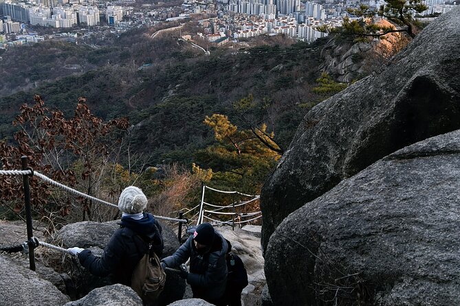 Half-Day: Seoul Mt. Inwangsan, Good Night Hike With Korean Meal - Whats Included in the Experience