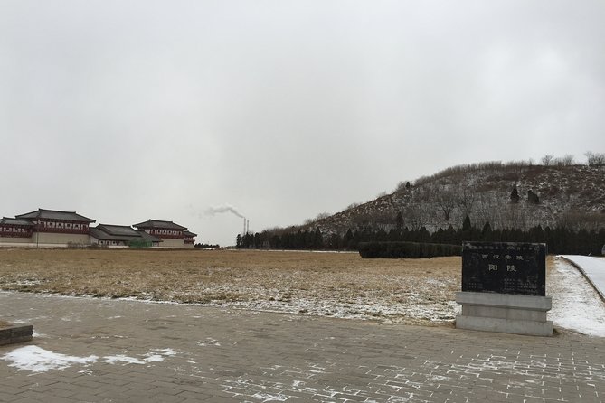 Hanyangling Museum, Terra Cotta Army Museum and Song of Everlasting Sorrow Tour - Transportation Details