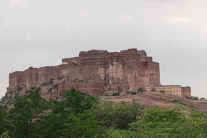 Jaswant Thada Guided Tour - Meeting Point Details