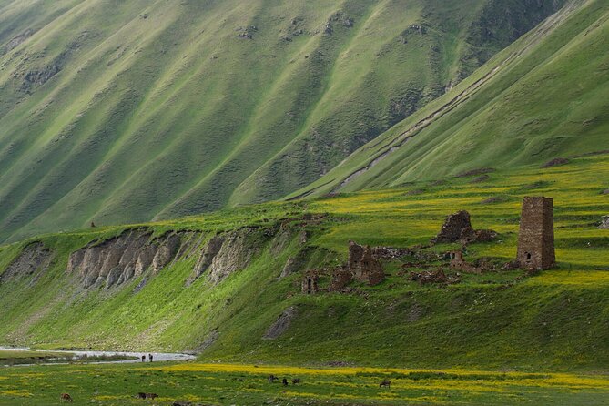 Kazbegi – One Day Private Trekking Tour to Truso Valley