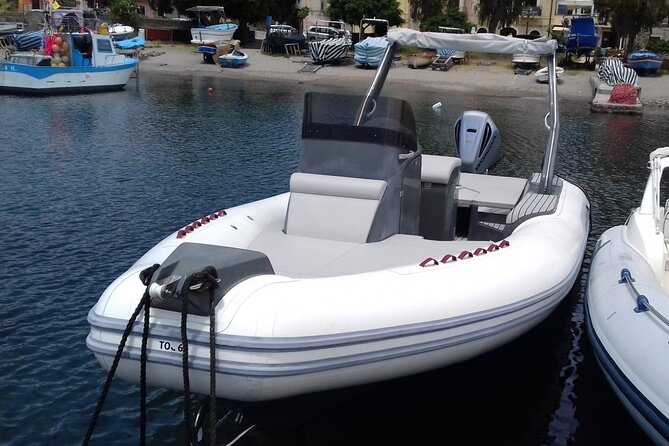 Maxi Rib Seapower GT750X Taormina Day Tour - Exclusions and Group Size