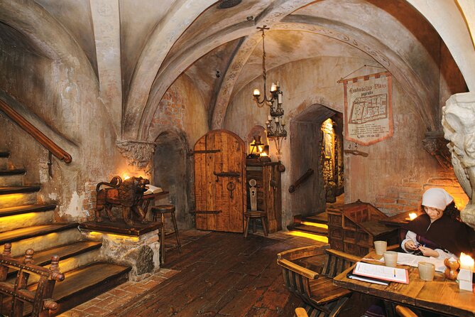Medieval Dinner on the 12th Century at Rozengrals - Historical Ambiance
