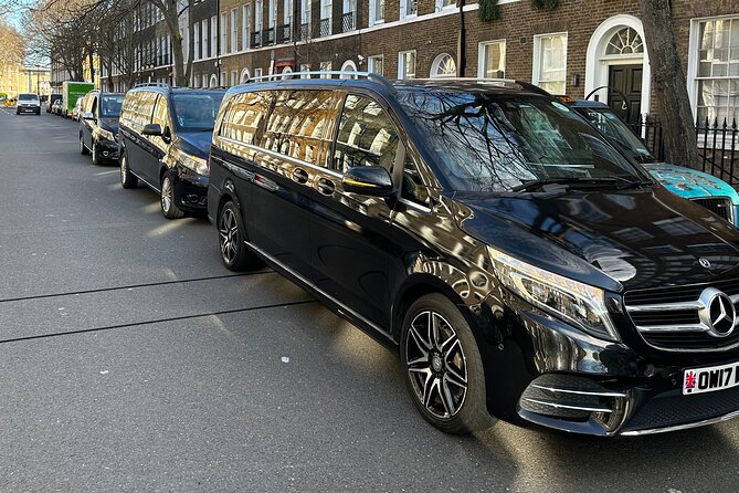Oxford City Center Private Chauffeur Services To London Gatwick - Pickup and Drop-off