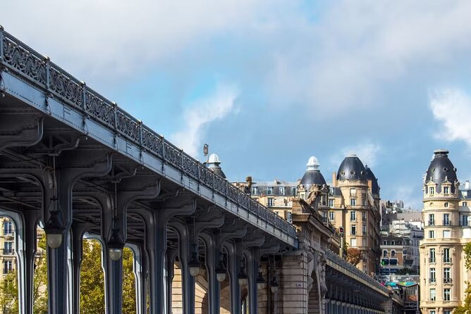 Paris Insiders Tour With Seine Sightseeing Cruise - Tour Highlights