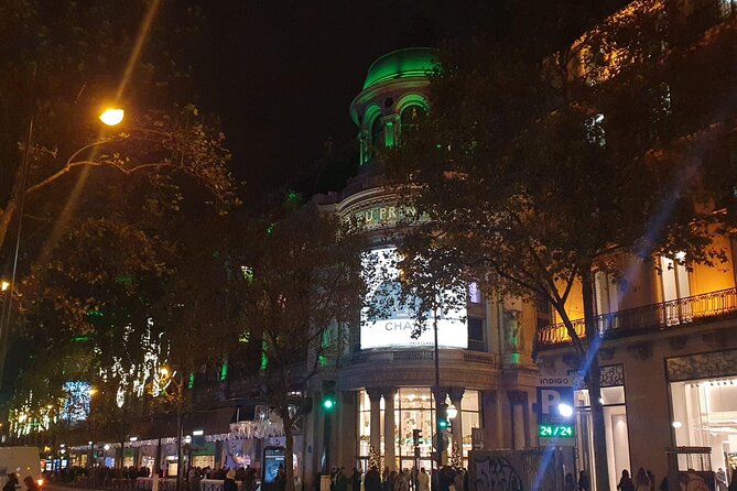 Parisian Luxury, Between Rhinestones and Sequins - The Sum Up