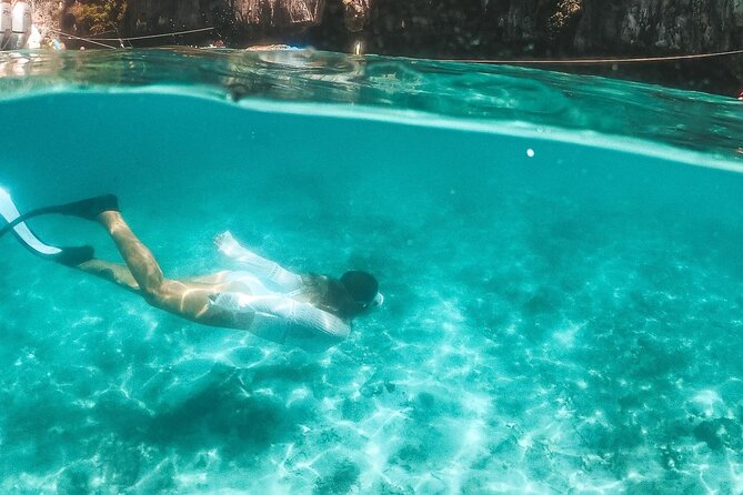 Phuket to Maya and Phi Phi Island Withlunch Small Group Tour