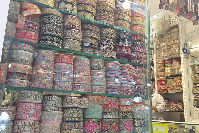 Private Custom Delhi Shopping Tour With Local Expert - The Sum Up