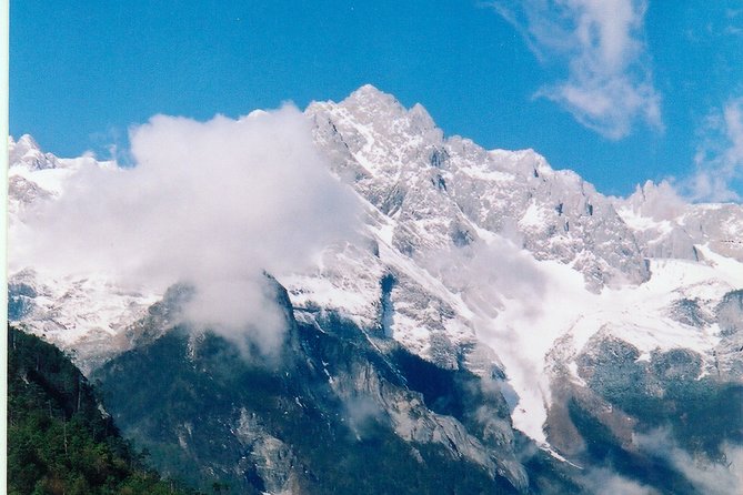 Private Day Tour Jade Dragon Snow Mountain and Baisha Village From Lijiang - Itinerary Details