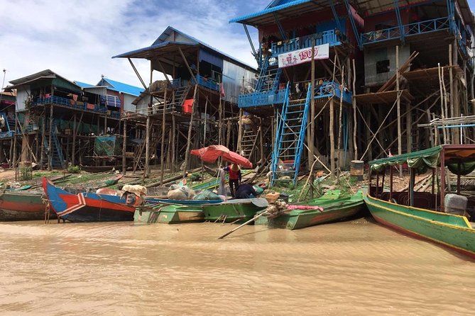 Private One Day Trip to Beng Mealea and Kompong Phluk Floating Village - Private Tour Guide