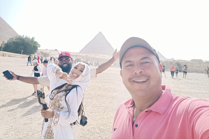 Private Tour Giza Pyramids ,Cairo Museum ,Sphinx ,Camel Ride and Lunch - Meeting and Pickup Details