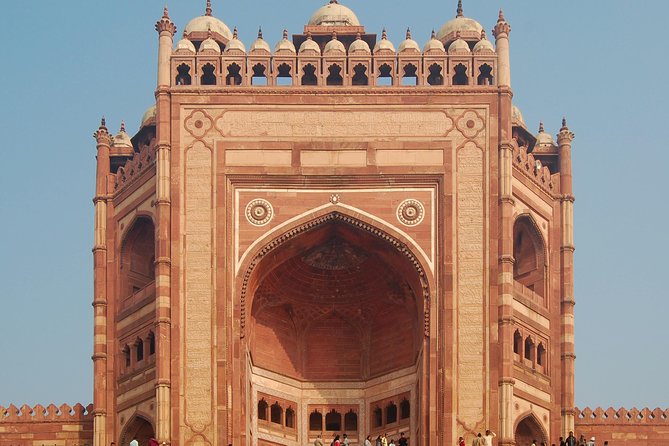 Private Tour: Taj Mahal and Fatehpur Sikri Day Tour