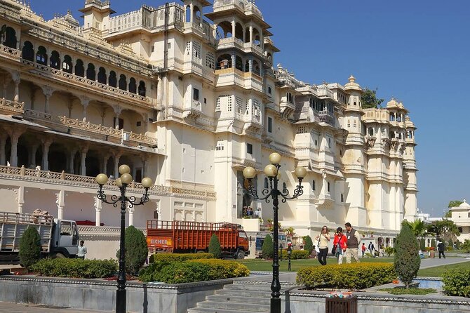 Royal Rajasthan Private Tour by Car With a Driver - Transportation Details