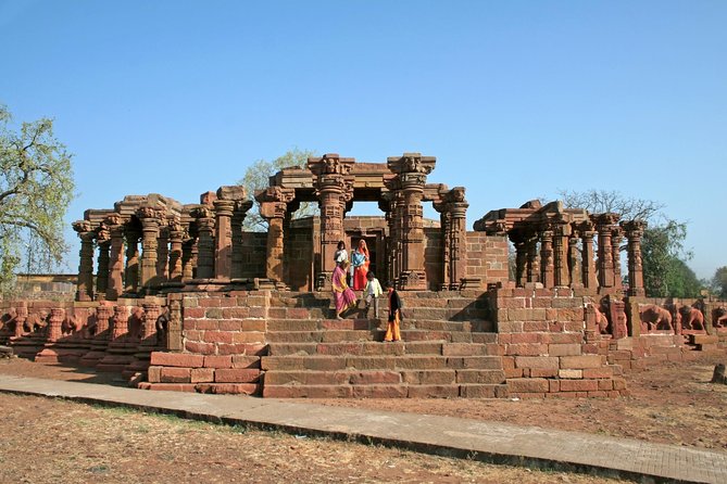 Sacred Sanctuaries: Omkareshwar & Asirgarh Fort Day Tour - Highlights