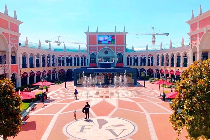 Shanghai Pudong Outlets Mall Private Round-Trip Transfer From City Area - Timing and Operating Hours