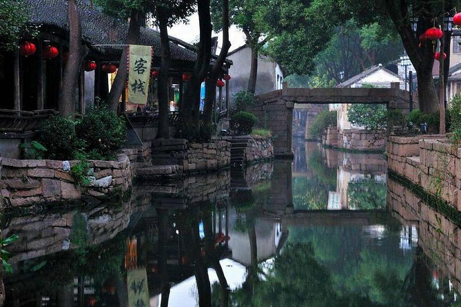 Six Arts Museum and Tongli Water Town Private Tour From Suzhou - Weather Considerations