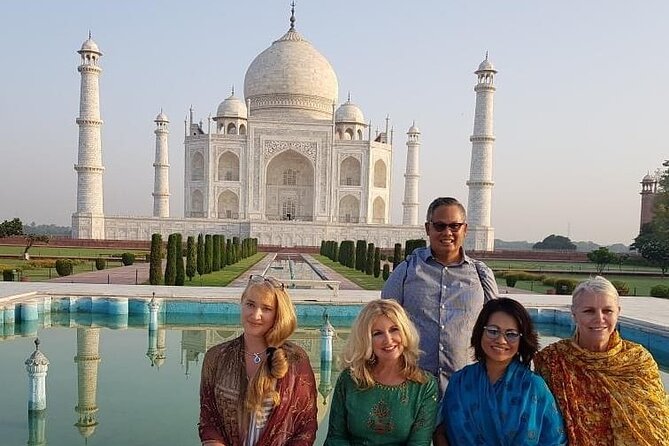 Tajmahal Tour With Shopping - Tour The Sum Up