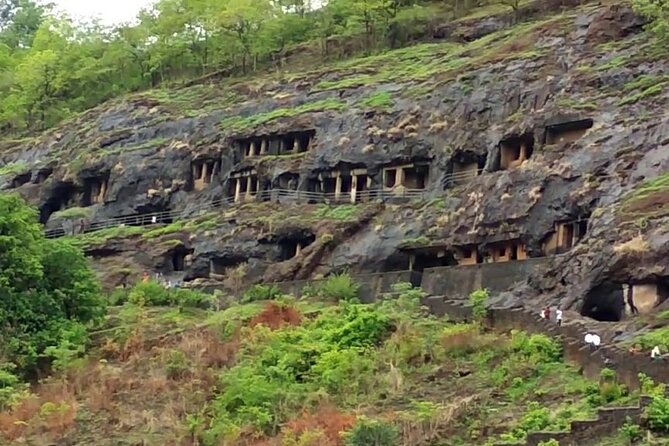 Temples & Vineyards: Private Tour to Nashik From Mumbai - Booking Information