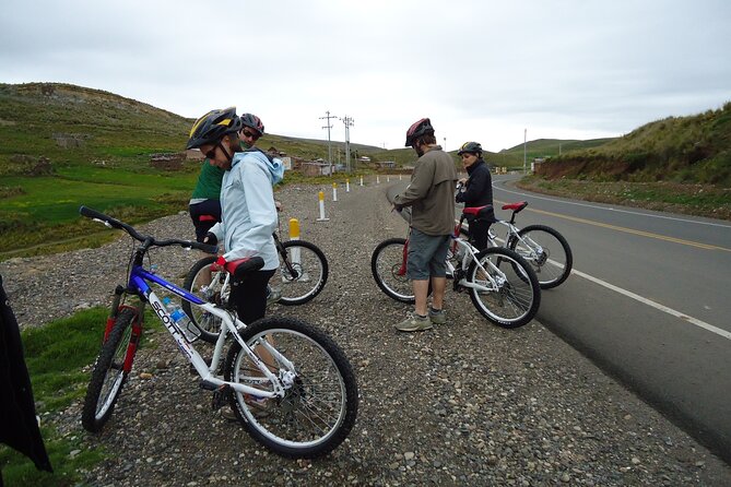 Tombs of Sillustani Mountain Bike Tour - Experience the Sillustani Ruins