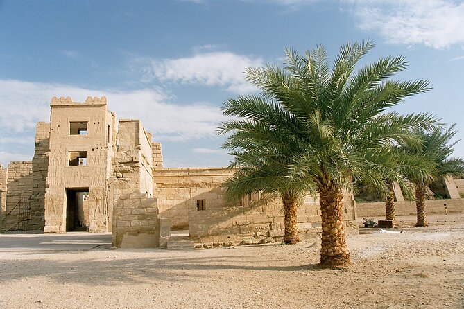Tour Habu Temple Valley of the Queens and Deir El Madina in Luxor - Frequently Asked Questions