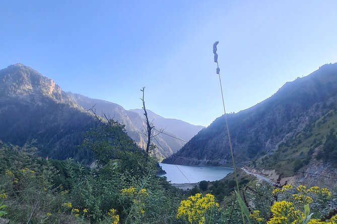 9 Days and 8 Nights Full Offbeat Tour of Kashmir