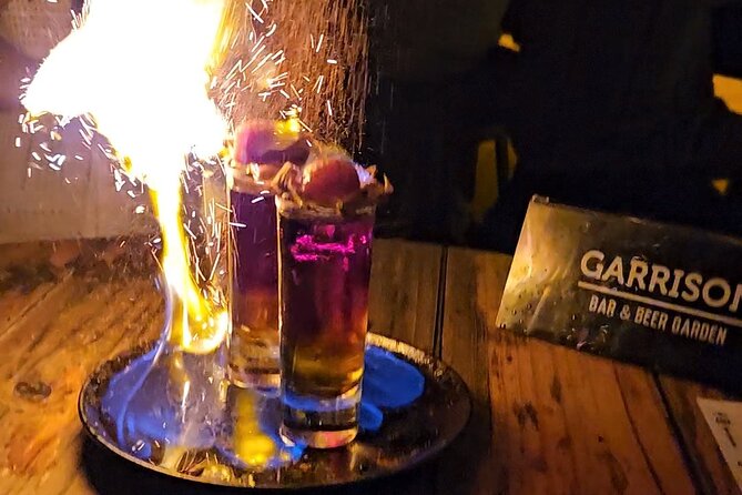 A Bohemian Night With a Local Artist in Lima - Good To Know