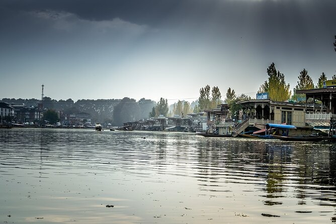 A Private Guided Walking Tour Through Old Srinagar - Historical Sites Visited