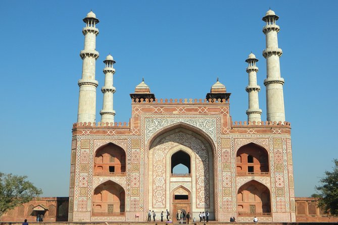 Agra Short Tour of Akbar Tomb, Gurudwara Guru Ka Tal and Dayalbagh - Tour Itinerary