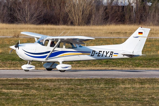Airplane Transfer Between Ratmalana Airport (Rml) and Sigiriya Airforce Base GIU - Good To Know