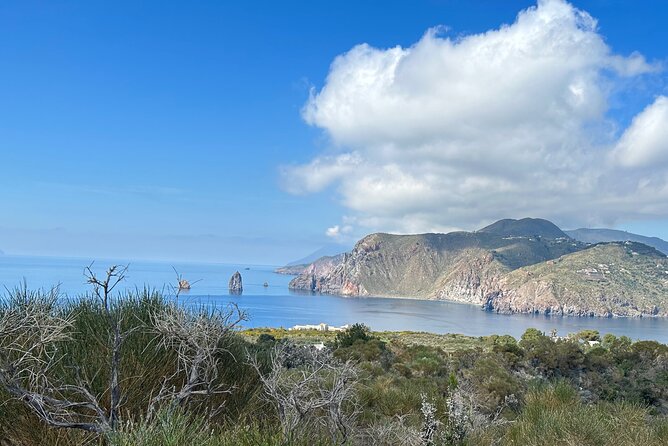 Amazing Private Tour From MESSINA to Etna & Taormina - Good To Know