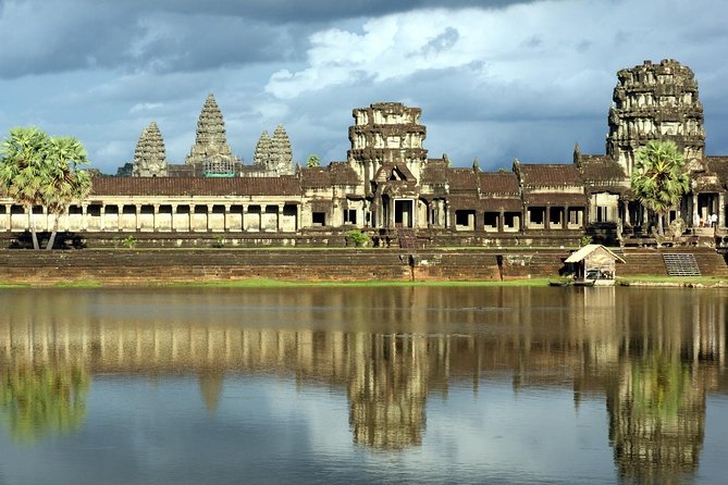 Angkor Wat Plus Helicopter Ride With Khmer Lunch