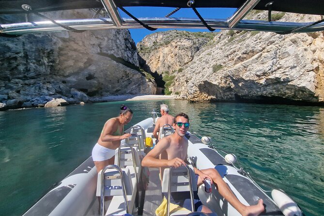 Boat Tour to the Beaches and Caves in Sesimbra - Important Booking Information