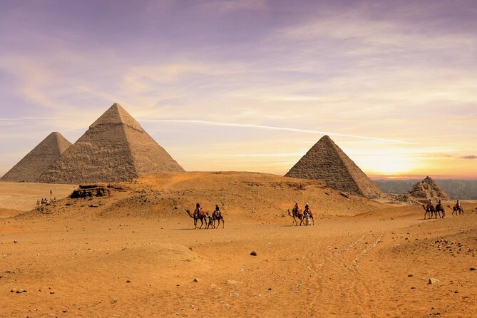 Cairo's Romantic Rendezvous: A Timeless Love Tale - Cairos Enchanting Night Sky