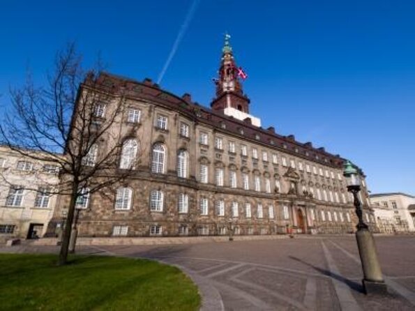 Castle Island's Royal History: A Self-Guided Audio Tour of Slotsholmen - Good To Know