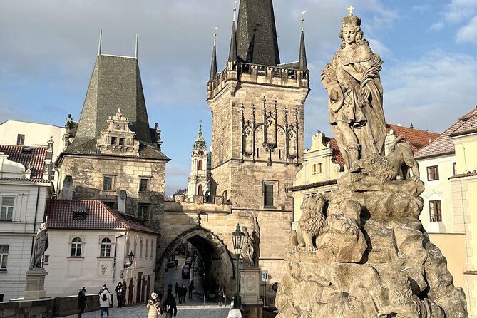 Charles Bridge Sightseeing Tour With Online Quiz - Good To Know