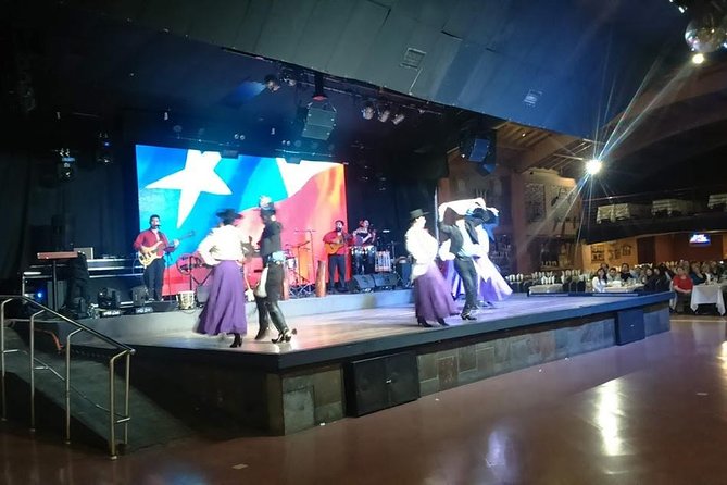 Chilean Folklore Show and Dinner With Private Transport - Good To Know