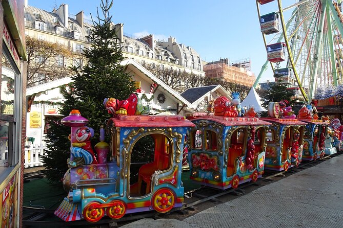 Christmas Flow Movie Locations Private Tour in Paris - Good To Know
