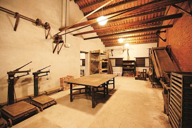 Crash Course for Taipeis History (B) - English Walking Tour