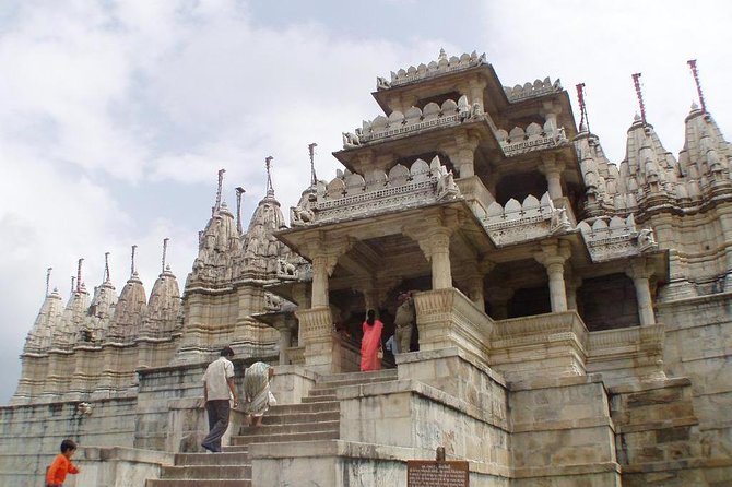 Day Excursion To Ranakpur Jain Temple From Udaipur With Lunch - Good To Know