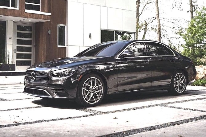 Departure Transfer: Amsterdam to Airport AMS by Business Car - Good To Know