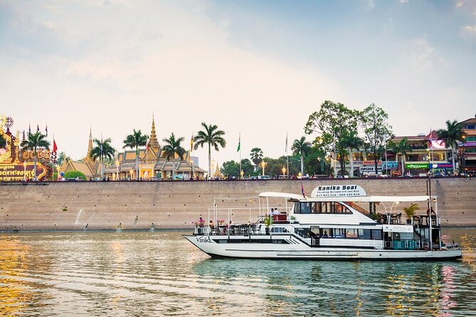Dinner Cruise 1h45 on the Mekong Including 4 Courses - Good To Know