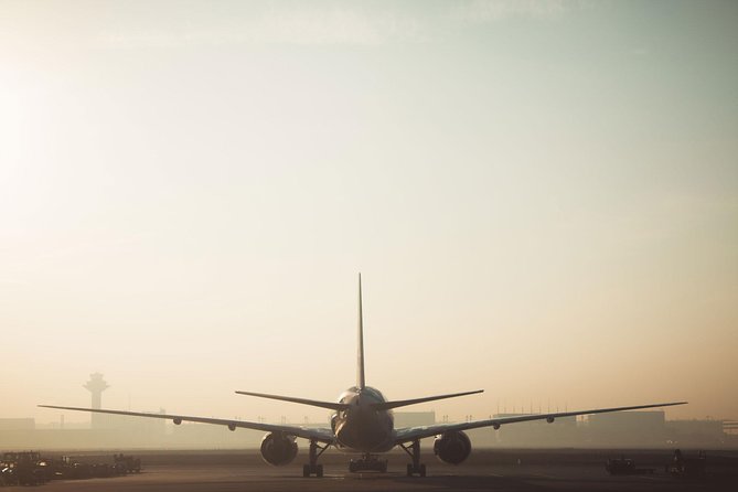 Door to Door Baku Airport Transfer Stable Price for 3 Person - Good To Know